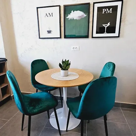 Panoramic Near Coresi Mall #brasov 아파트 브라쇼브